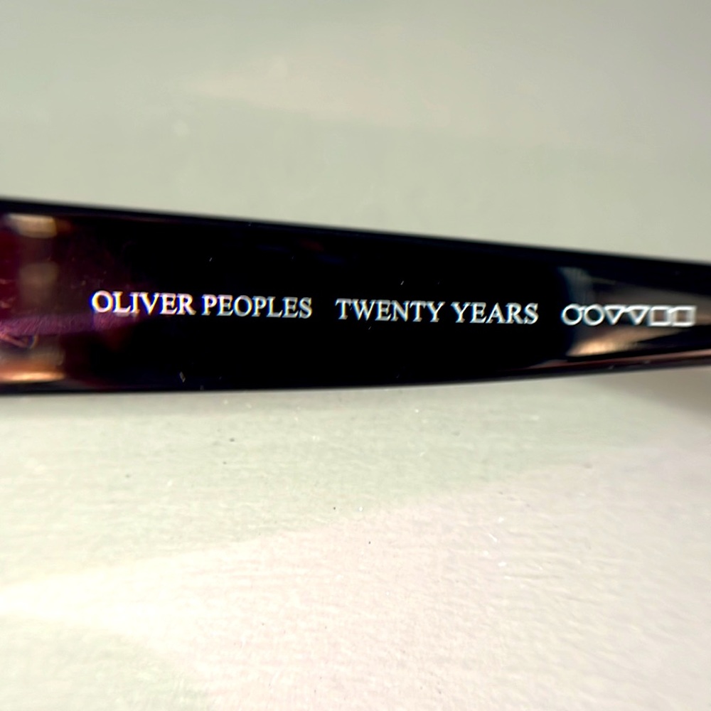 Oliver Peoples Glossy Black Sunglasses - Picture 10 of 16